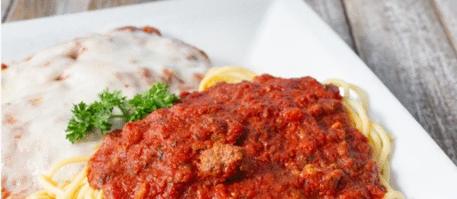 Chicken with tomato sauce and pasta